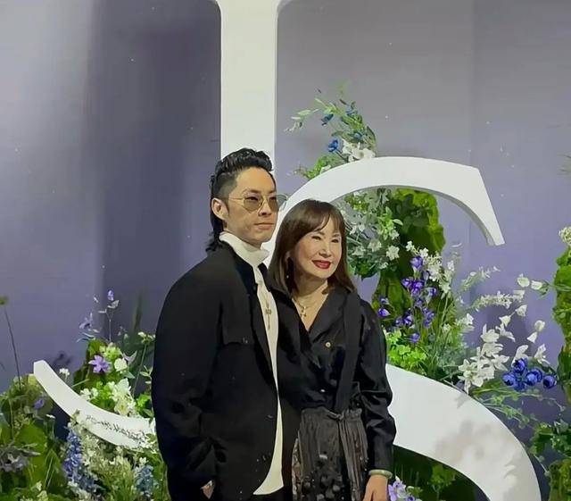 吴建豪婚变后露面,吴建豪纹身图片原稿