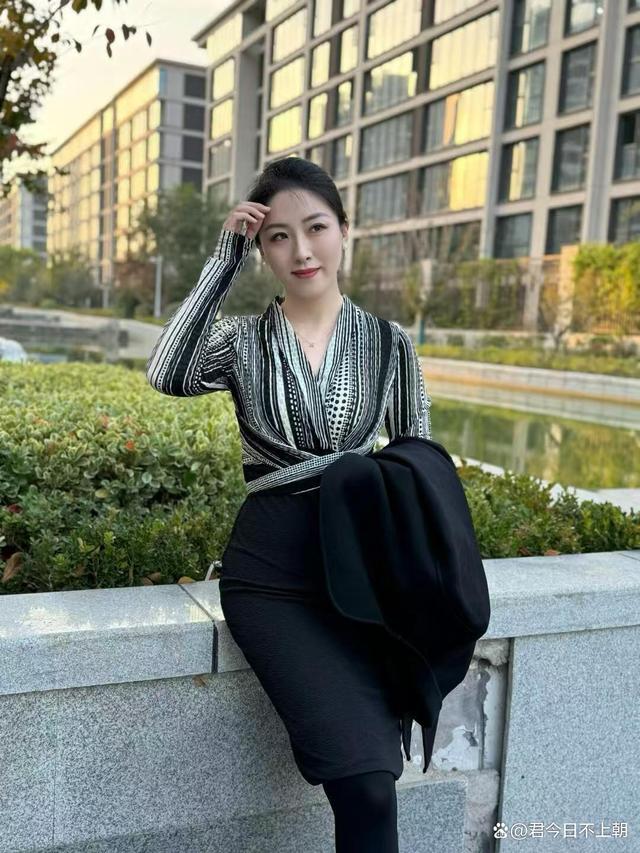 风韵犹存的农村女人图片,乡村妇女照片侧面好看头像