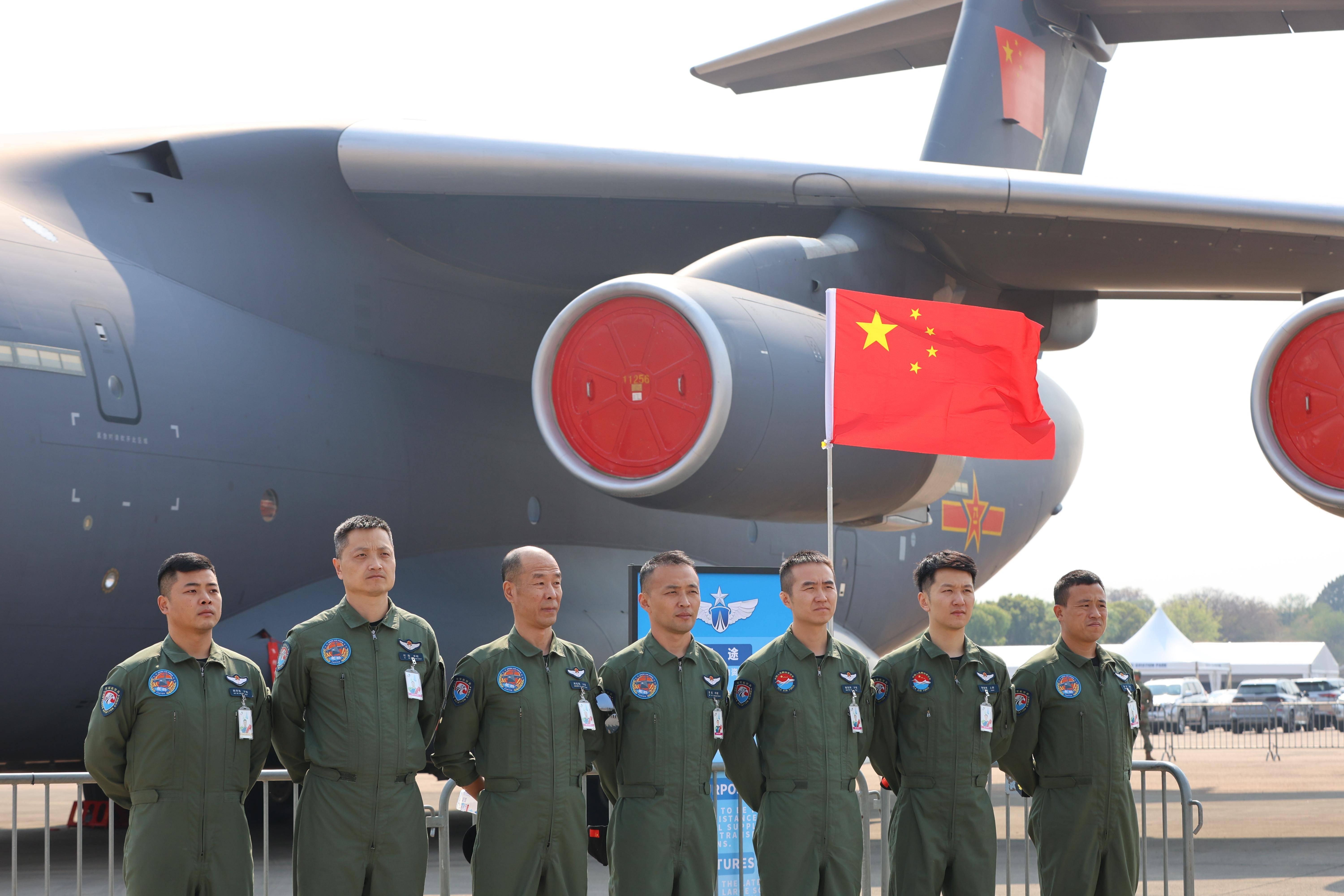 空军有哪些兵种,空军兵一个月工资多少