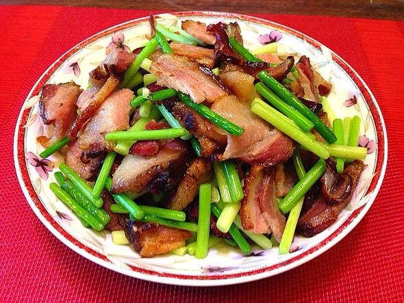 腊肉炒什么菜好吃,腊肉炒什么菜好吃又简单