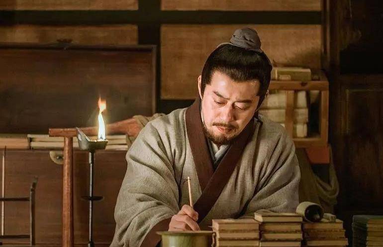 范仲淹是哪个朝代的,范仲淹是哪个朝代的历史人物