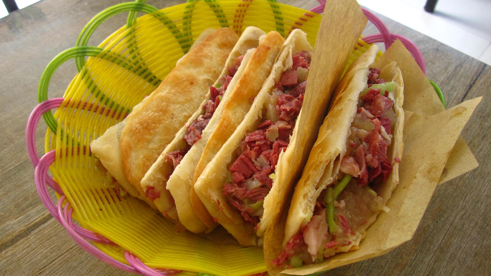 驴肉火烧是哪里的特产,驴肉火烧是哪里的特产小吃