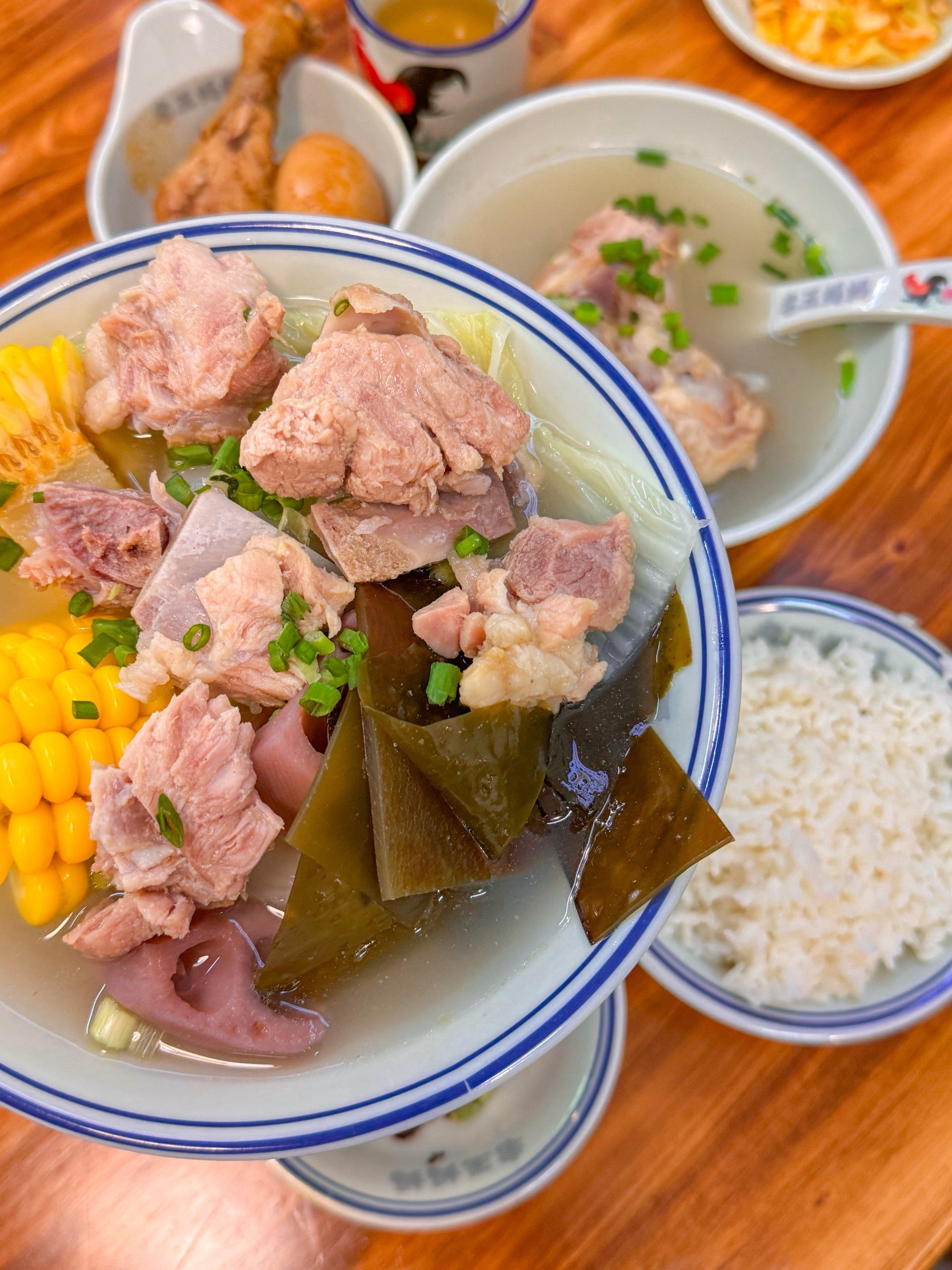 排骨饭,排骨饭的做法电饭煲视频教程