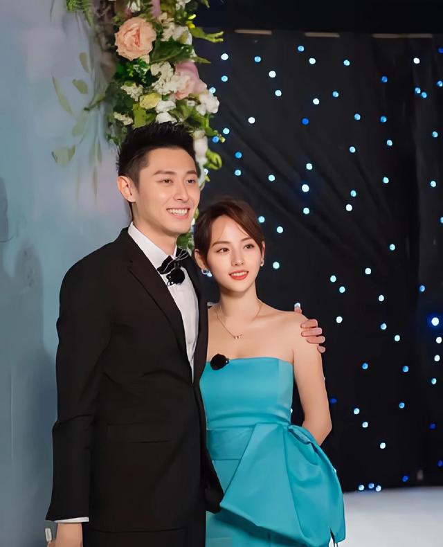张嘉倪买超怎么认识的,张嘉倪买超官宣离婚是什么时候