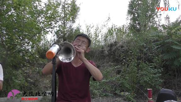 死人吹的唢呐叫什么,死人的时候吹的唢呐