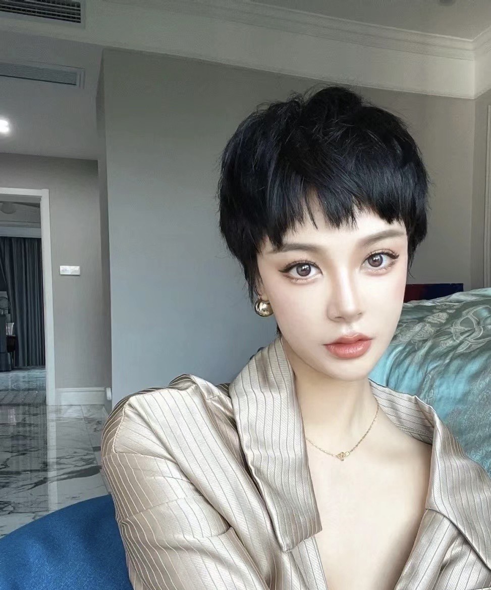 超短发女,超短发女演员