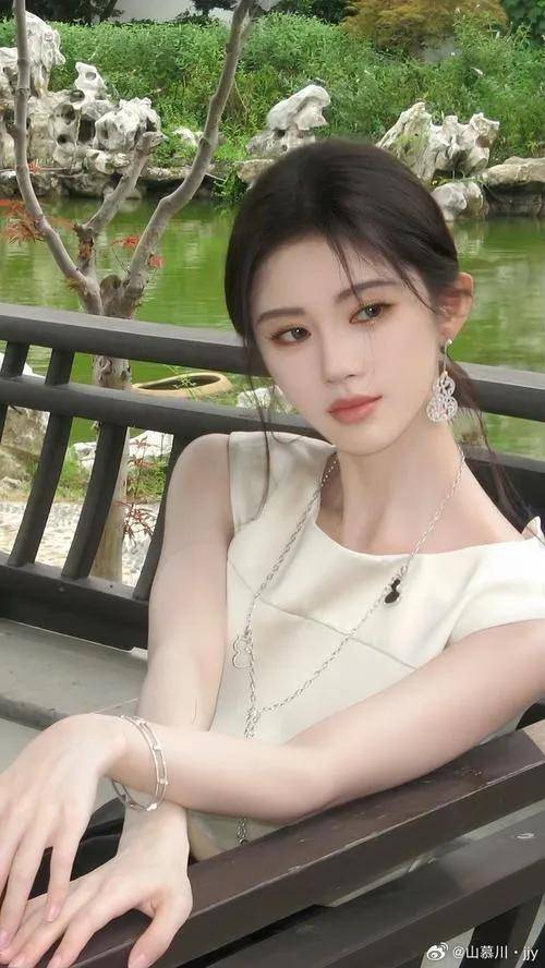 鞠婧祎四千年是什么梗,四千年鞠婧祎资料