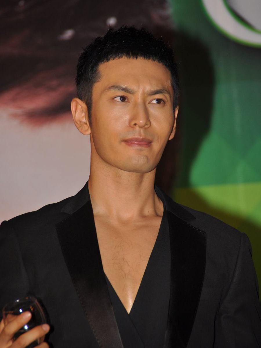 黄晓明整容前,杨颖谈黄晓明现状
