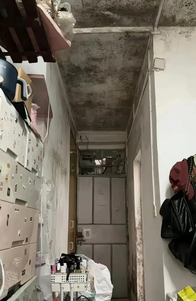 史上最脏女生宿舍,女子十字架刑法