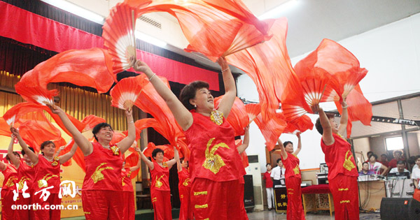 中国美广场舞,中国美广场舞12人变队形
