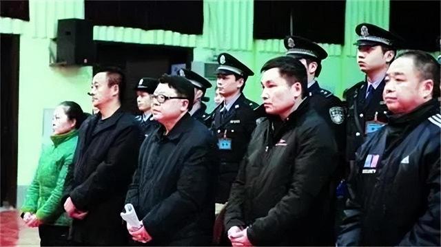 张君电视剧,中国第一悍匪张君大案纪实