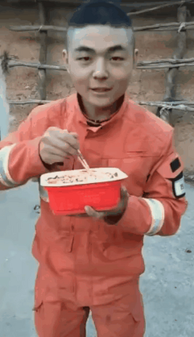 临沂救火英雄,临沂救火英雄回家