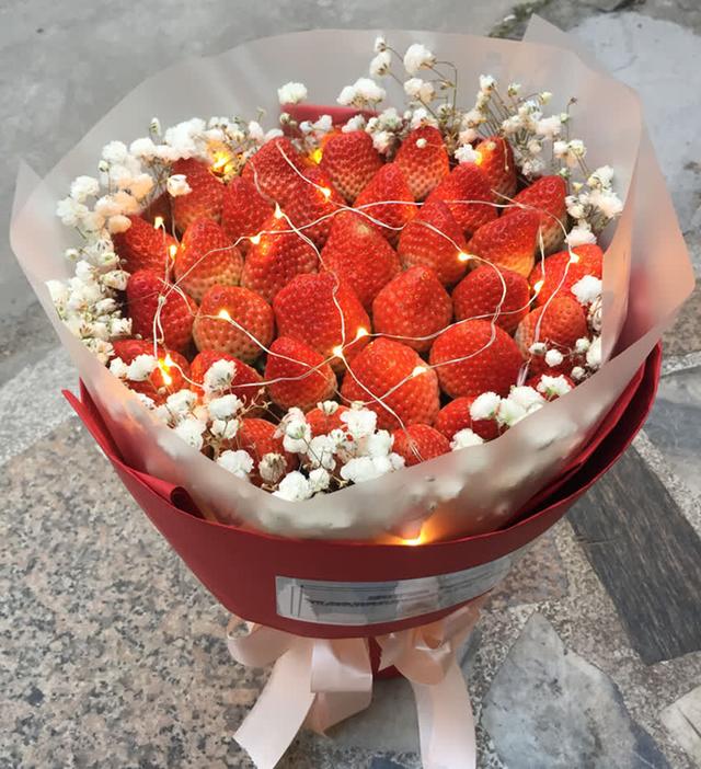 草莓代表什么意思,草莓代表什么爱情暗示