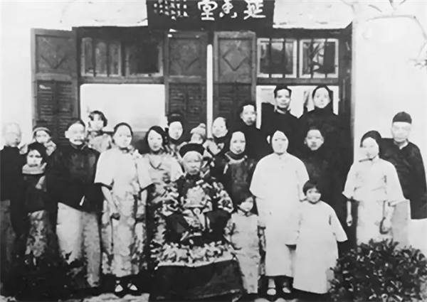 康有为梁启超,康有为梁启超是什么关系