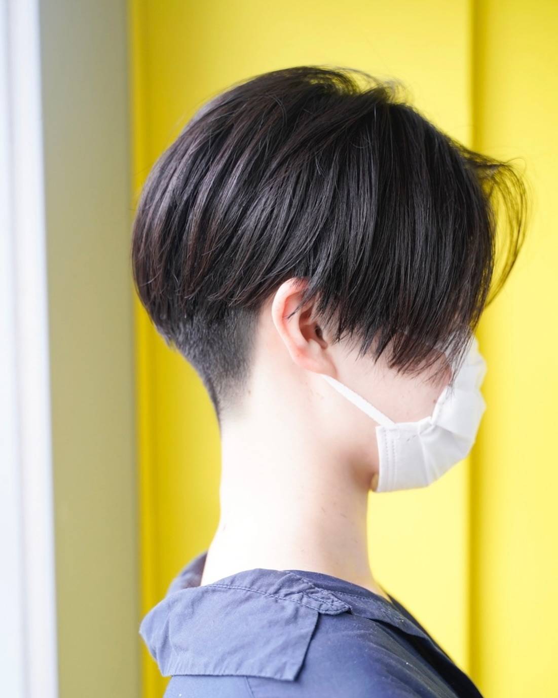 男生发型两边掏空,男生发型两边掏空什么意思