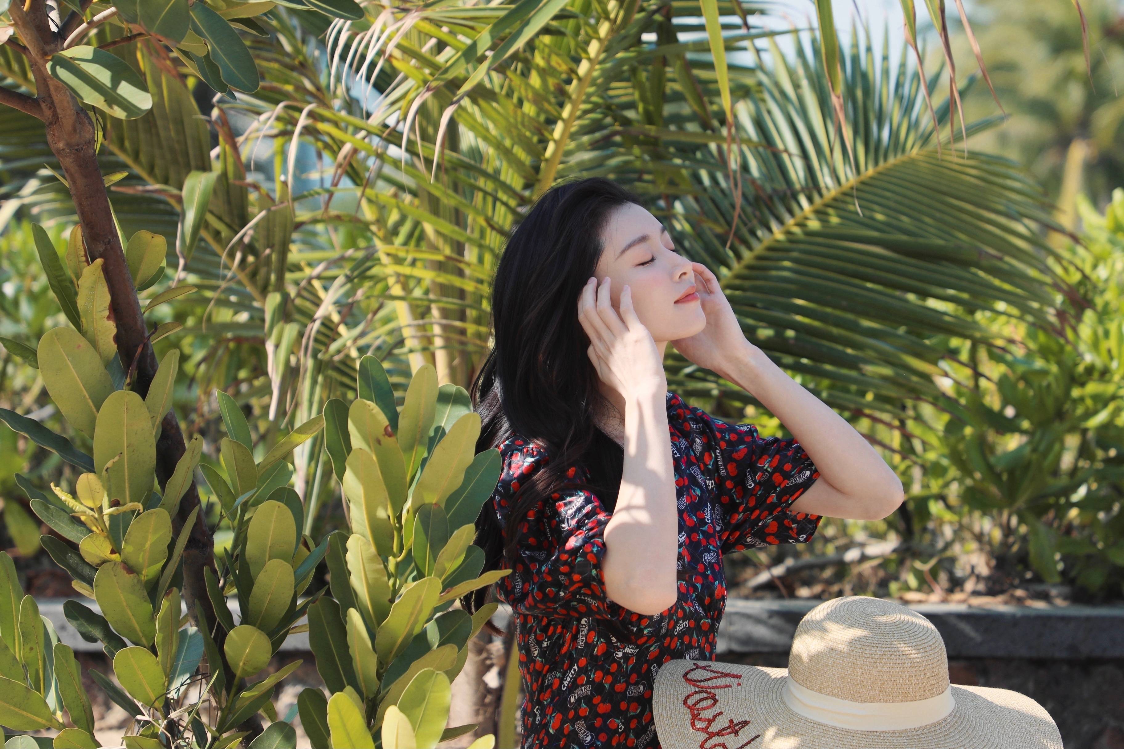 海边美女,海边美女背影图片唯美