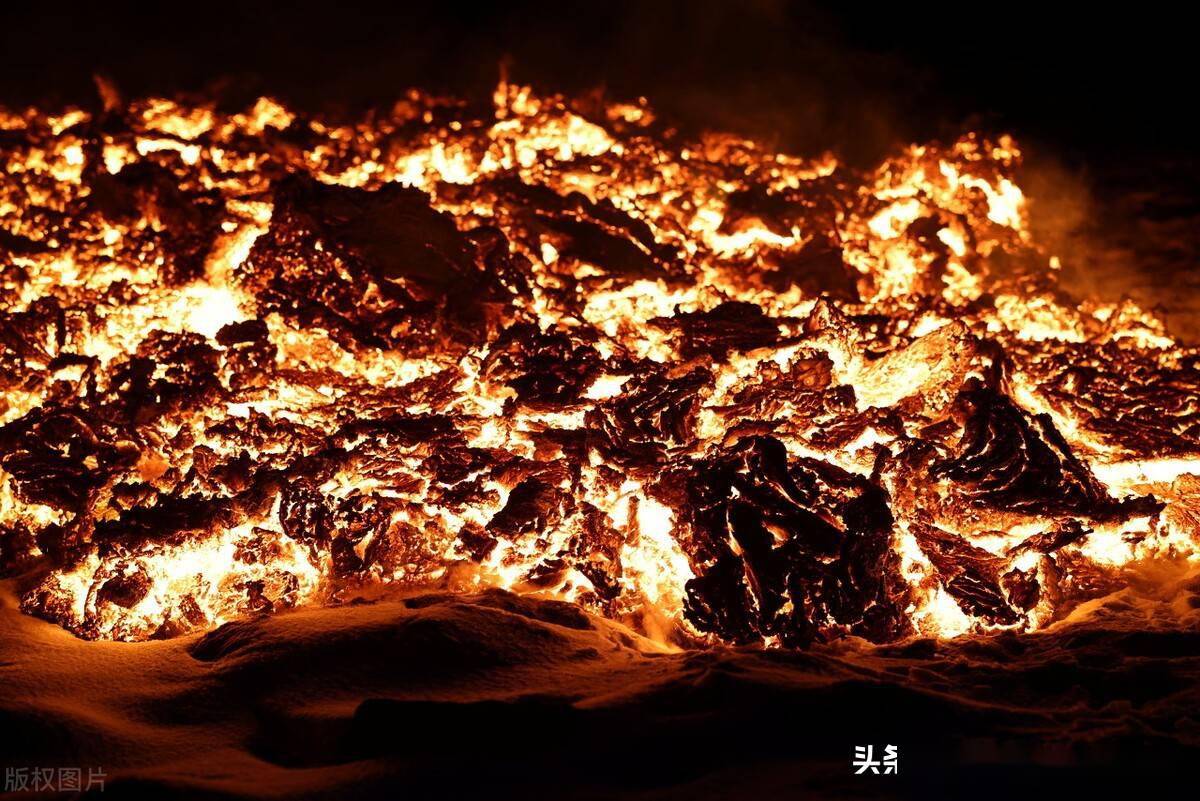 火山岩浆,火山岩浆视频