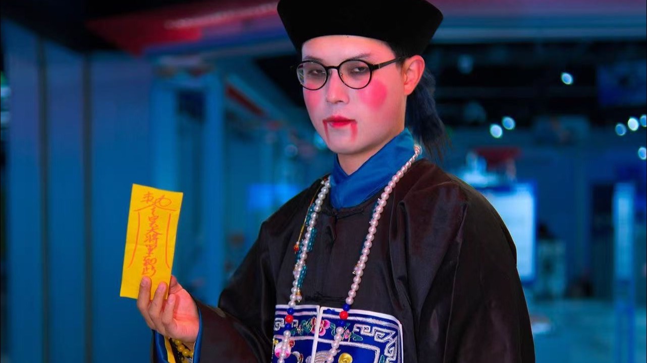 解放初期湘西尸王事件,男子盗墓将女尸带回家