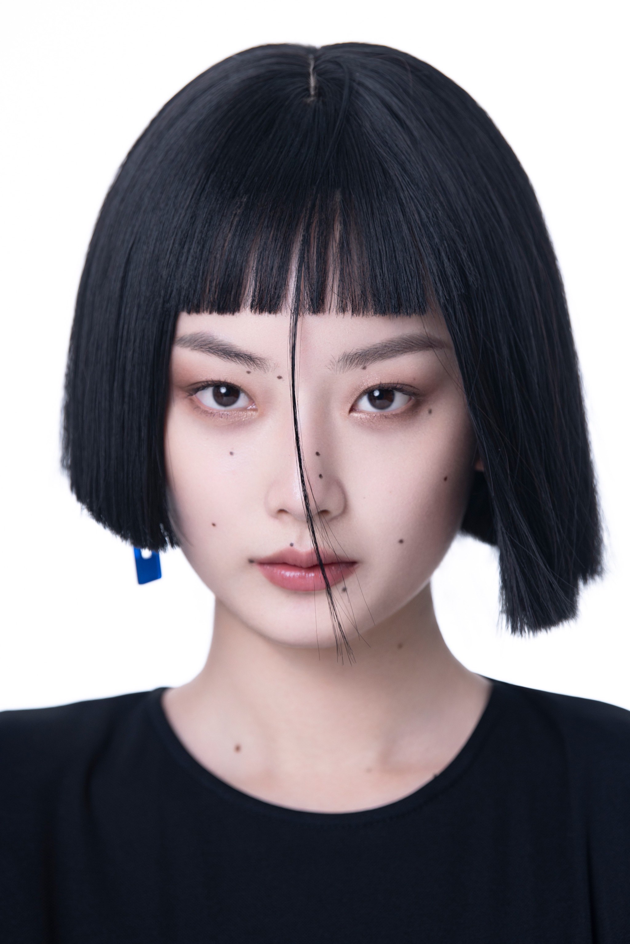 超短发女,超短发女后面用推子剃的